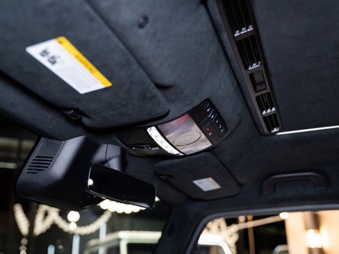 Used 2025 Mercedes-Benz G 63 AMG 4MATIC image 23