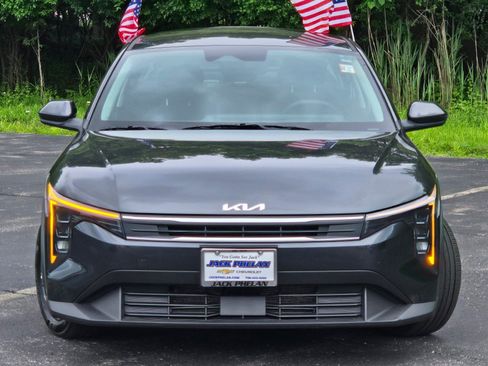 Used 2025 Kia K4 FWD image 4