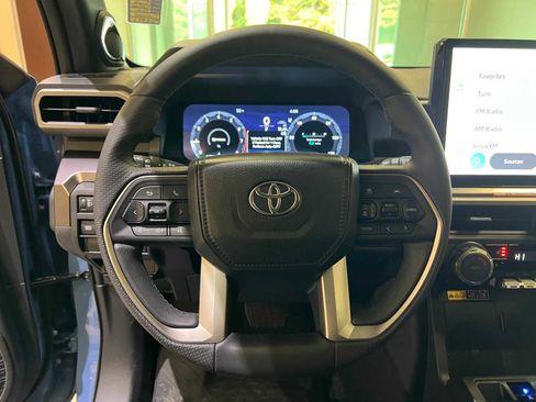 Certified 2025 Toyota 4Runner TRD Off-Road Premium image 20