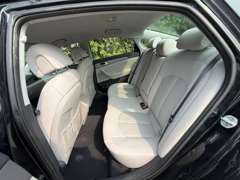Used 2017 Hyundai Sonata SE FWD image 40