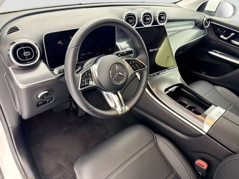 Certified 2026 Mercedes-Benz GLC 300 image 9