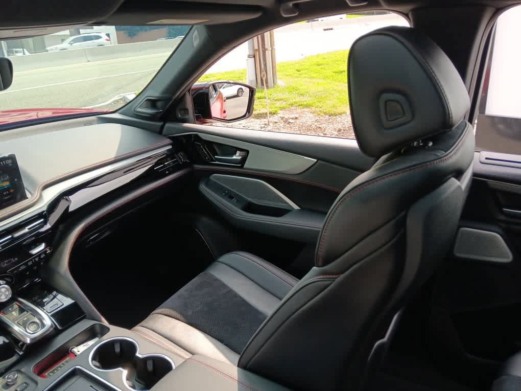 Used 2025 Acura MDX A-Spec AWD/4WD image 13