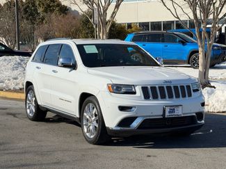Used 2015 Jeep Grand Cherokee Summit video 1