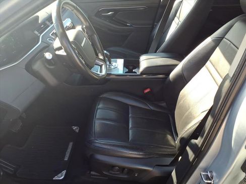 Used 2020 Land Rover Range Rover Evoque SE image 5
