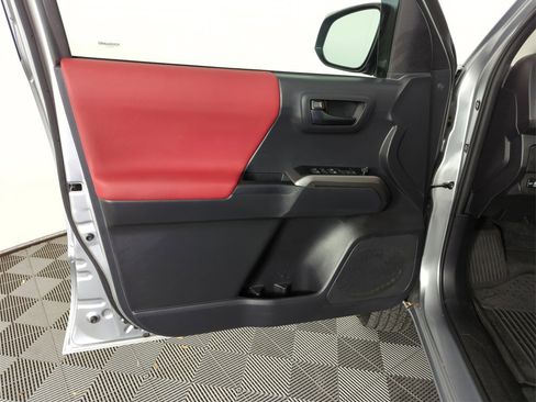 Used 2023 Toyota Tacoma SR5 image 18