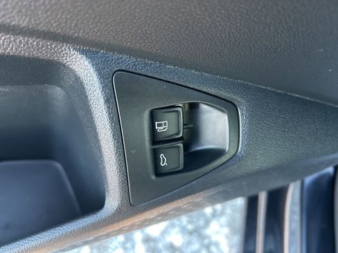 Used 2024 Volkswagen Jetta SE w/ Panoramic Sunroof Package image 16