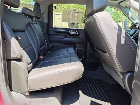 Used 2024 Chevrolet Silverado 2500 LTZ AWD/4WD image 28
