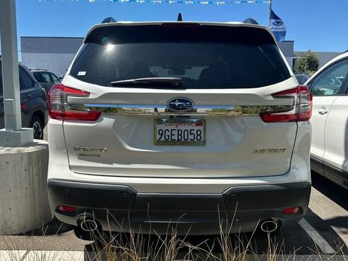Used 2023 Subaru Ascent Premium w/ Convenience Package AWD/4WD image 6