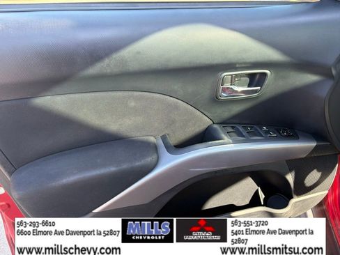 Used 2010 Mitsubishi Outlander SE image 11