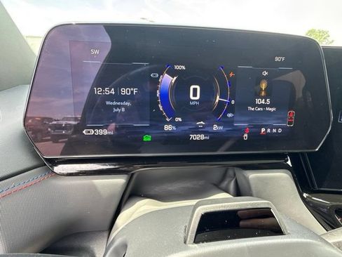 Used 2025 Chevrolet Silverado EV RST AWD/4WD image 25