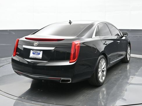 Used 2014 Cadillac XTS Luxury w/ Driver Awareness Package FWD image 4