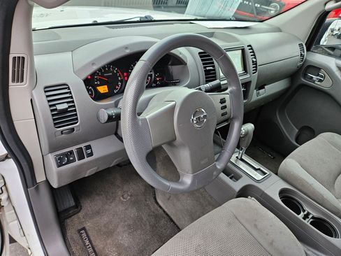 Used 2006 Nissan Frontier SE w/ (P01) Power Pkg image 14