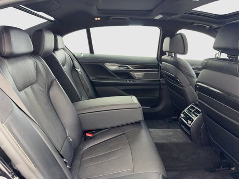 Used 2020 BMW 740i xDrive w/ M Sport Package AWD/4WD image 44
