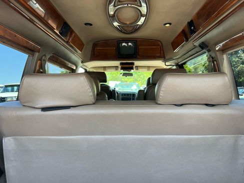 Used 1998 GMC Safari w/ Marketing Option Pkg 3 RWD image 18