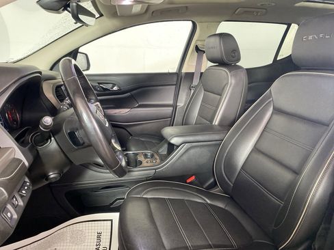 Used 2021 GMC Acadia Denali w/ Denali Ultimate Package image 23