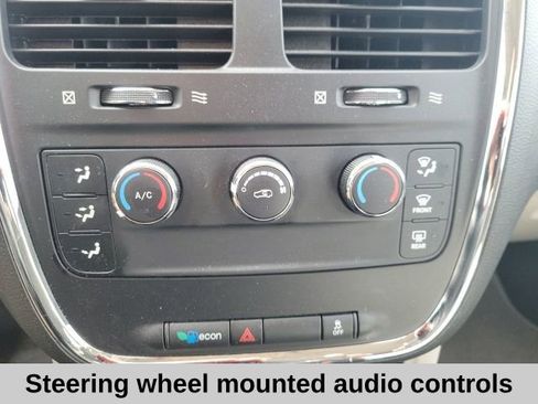 Used 2016 Dodge Grand Caravan American Value Package image 6