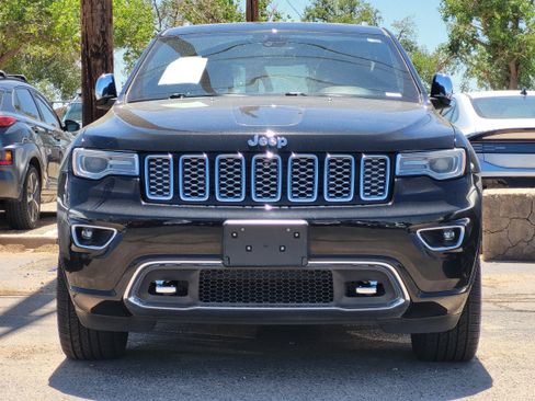 Used 2017 Jeep Grand Cherokee Overland AWD/4WD image 23