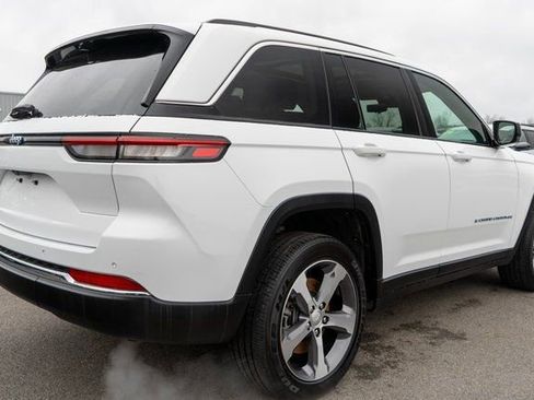 Used 2024 Jeep Grand Cherokee Limited 4xe w/ Luxury Tech Group II image 6