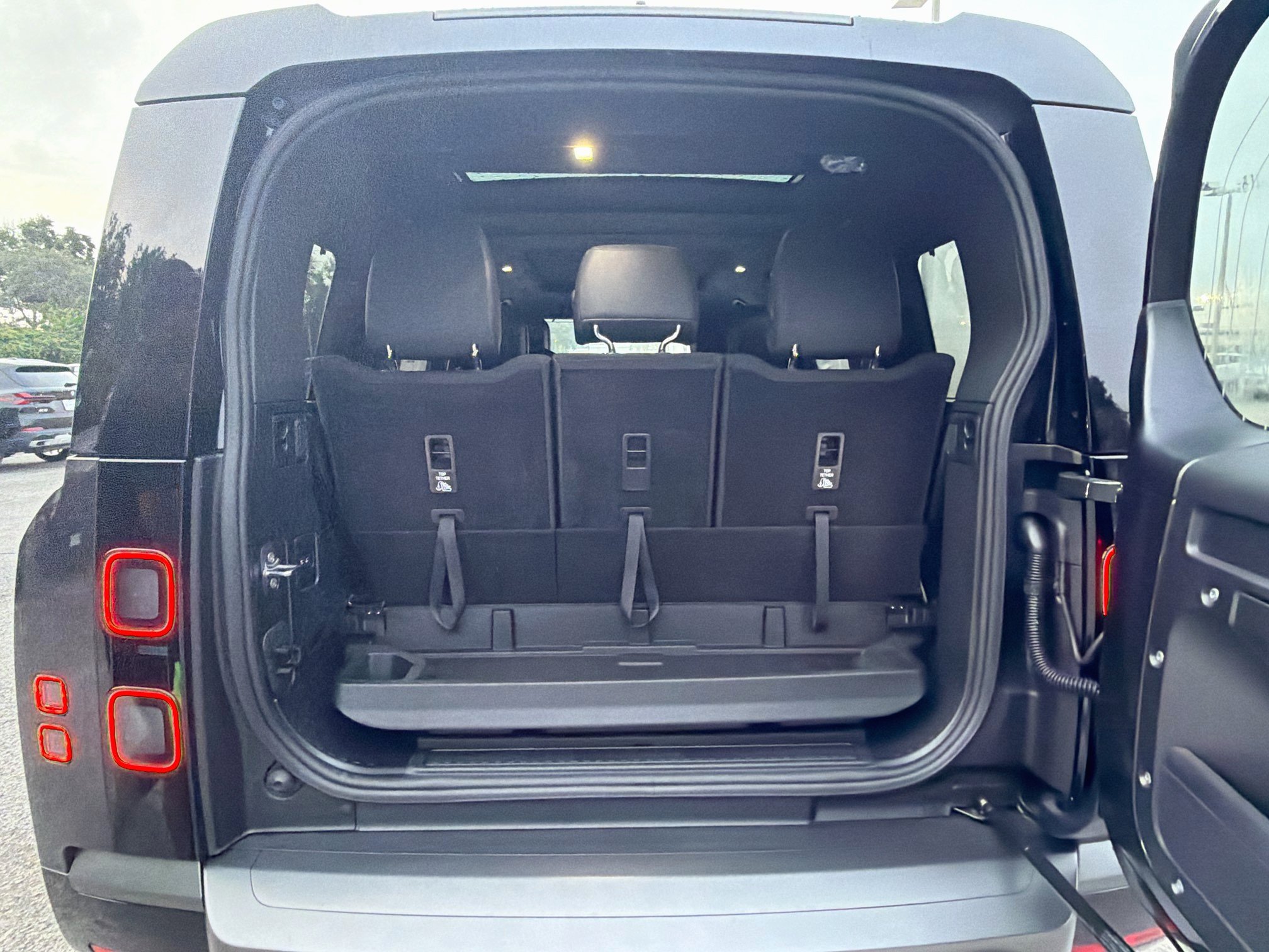 New 2026 Land Rover Defender 130 V8 AWD/4WD image 12