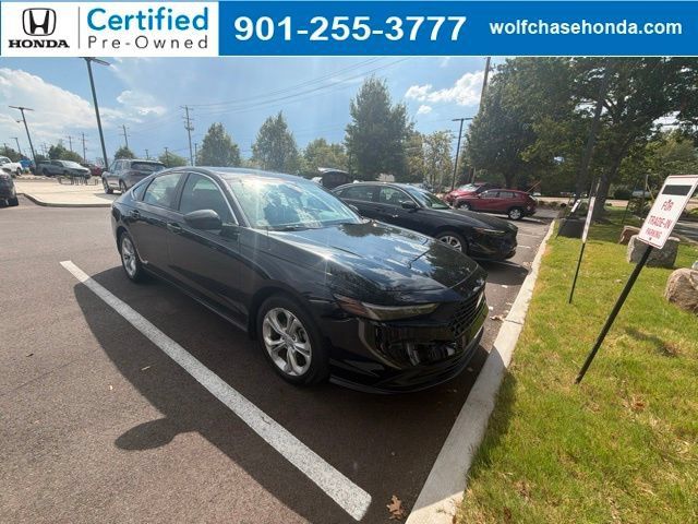 Certified 2024 Honda Accord LX image 3