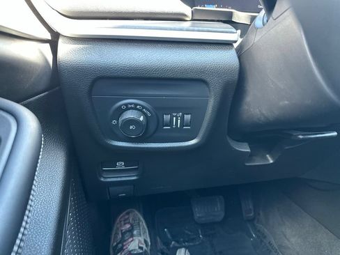 Used 2025 Jeep Grand Cherokee L Limited AWD/4WD image 28