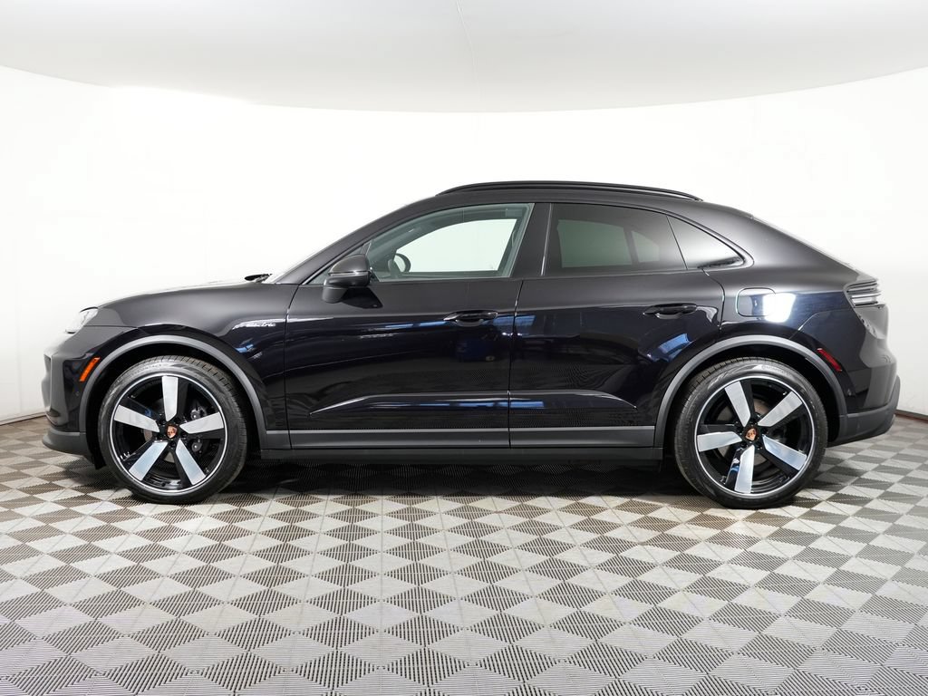 Used 2026 Porsche Macan 4 Electric AWD/4WD image 2