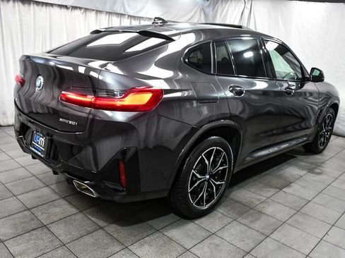 Used 2025 BMW X4 xDrive30i AWD/4WD image 6
