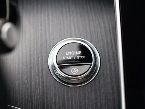 Certified 2024 Mercedes-Benz C 300 4MATIC Sedan image 29