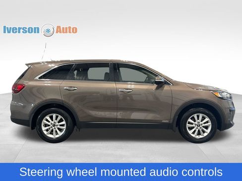 Used 2020 Kia Sorento LX AWD/4WD image 10