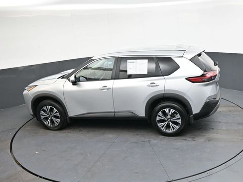 Used 2023 Nissan Rogue SV image 30