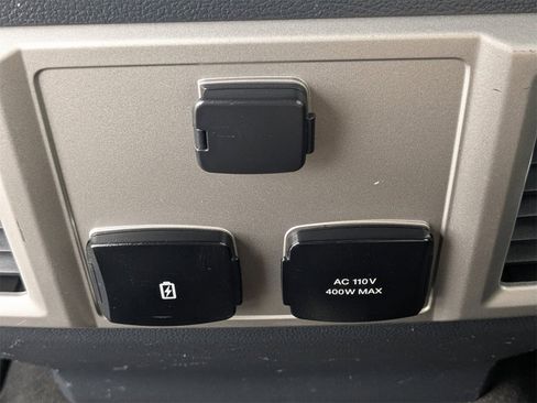 Used 2022 Ford F350 Lariat image 15