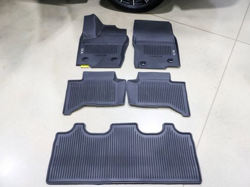 Used 2026 Lexus GX 550 w/ Accessory Package (2T) image 61