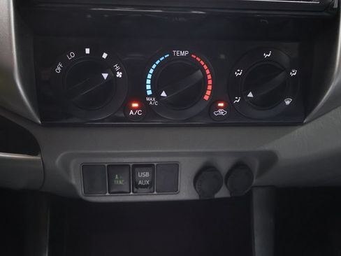 Used 2015 Toyota Tacoma 4x4 Double Cab w/ TRD Off-Road Package image 24