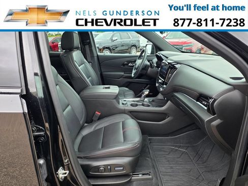 Used 2023 Chevrolet Traverse RS w/ LPO, Floor Liner Package AWD/4WD image 16