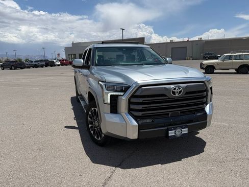 Used 2023 Toyota Tundra Limited RWD image 3