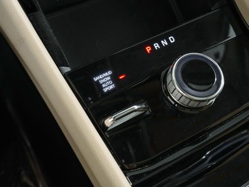 Used 2021 Jeep Grand Cherokee L Limited w/ Luxury Tech Group II image 33