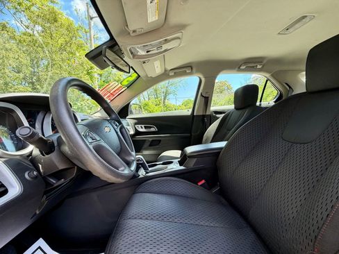 Used 2015 Chevrolet Equinox LS w/ LPO, Protection Package FWD image 10