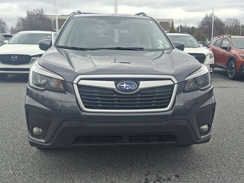 Used 2021 Subaru Forester Premium image 2