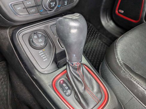 Used 2018 Jeep Compass Trailhawk w/ Leather Interior Group image 31