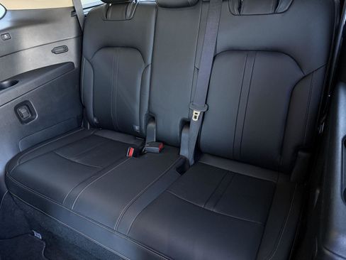 Used 2024 MAZDA CX-90 3.3 Turbo w/ Premium Package image 11