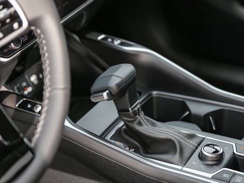 New 2025 Kia Sorento S image 20