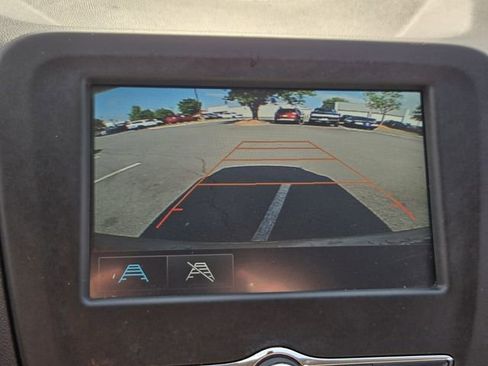 Used 2018 Chevrolet Equinox LS image 21