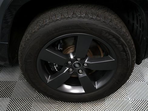 Used 2023 Land Rover Defender 110 V8 image 38