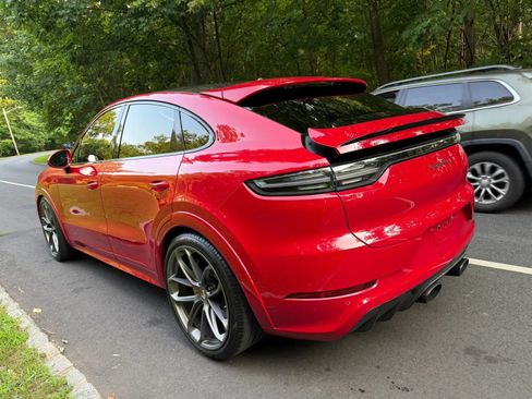 Used 2021 Porsche Cayenne GTS AWD/4WD image 12