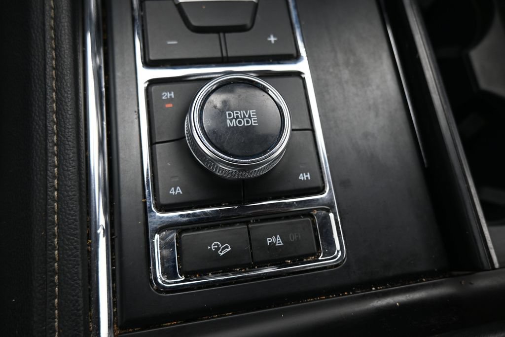 Used 2023 Ford Expedition XLT AWD/4WD image 24
