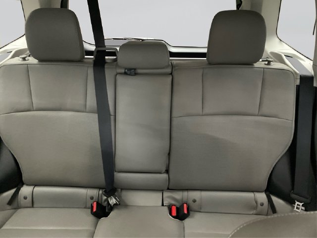 Used 2014 Subaru Forester 2.5i Touring AWD/4WD image 21