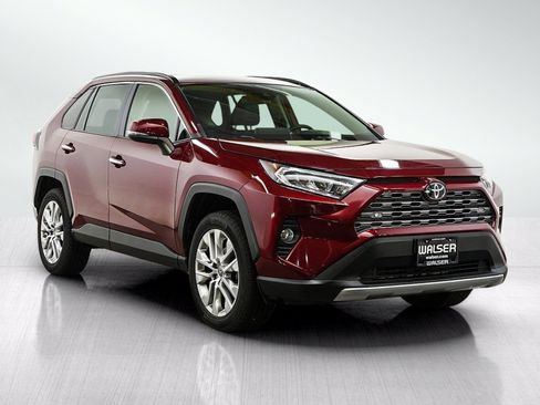 Used 2019 Toyota RAV4 Limited w/ Cold Weather Package AWD/4WD image 7