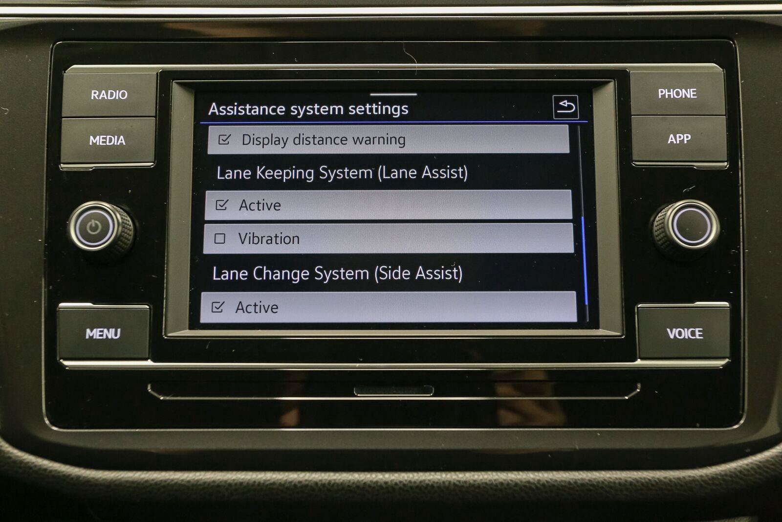 Certified 2024 Volkswagen Tiguan S AWD/4WD image 31