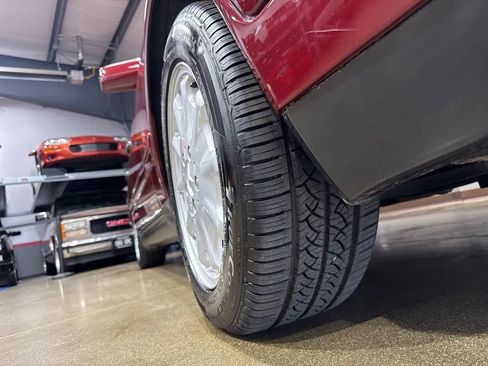 Used 1999 Mercedes-Benz E 320 Sedan image 53