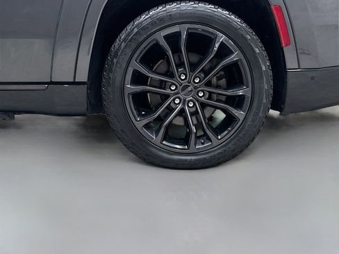 Used 2024 Jeep Grand Wagoneer L Series II w/ Quick Order Packagew 28T image 37